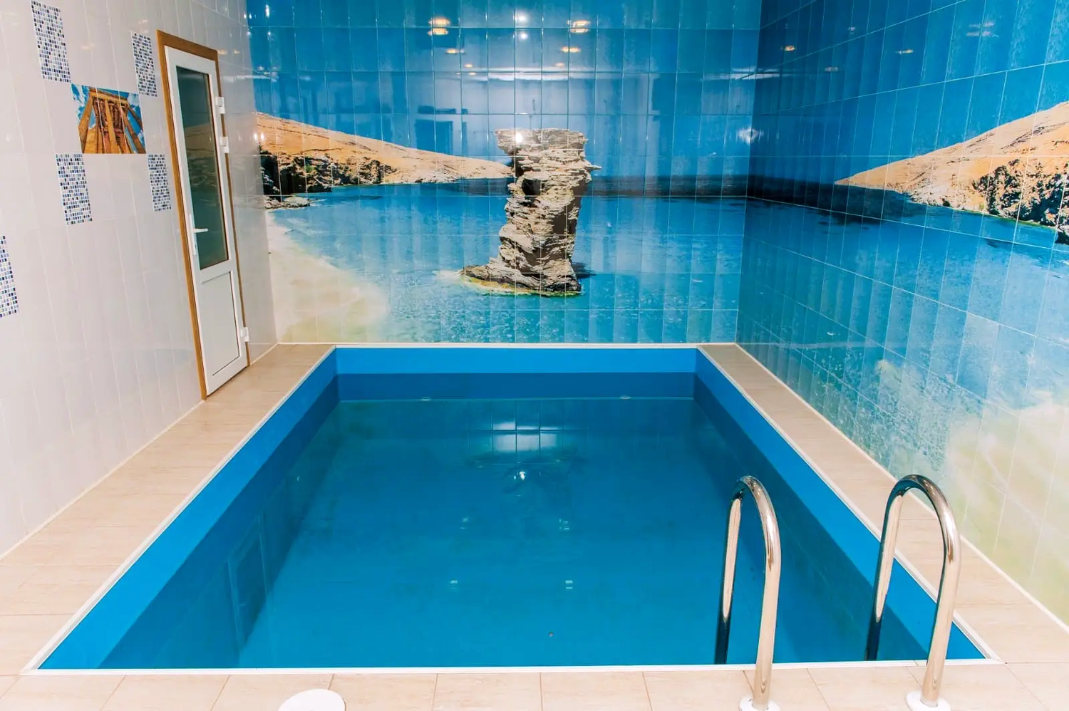 Вместимость 4 человека